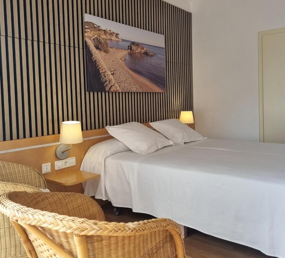Hotel Ancora Palamos Exterior photo
